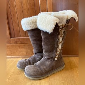 UGG Australia Upside Tall Cuffed Sheepskin Boots Brown Size 10
